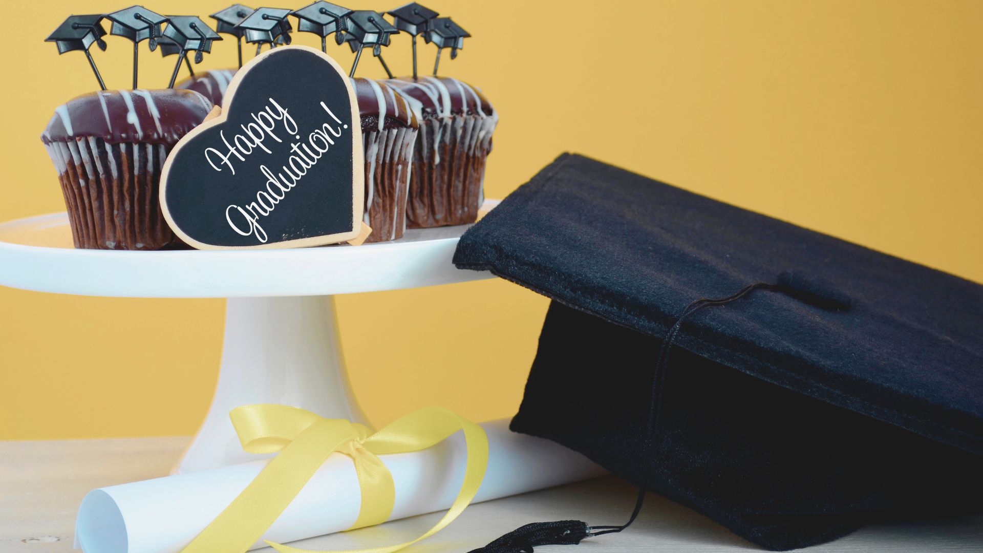 Celebrate Good Times: Throw the Ultimate Graduation Party!